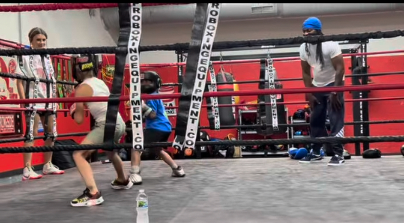 KIDS AND ADULT SPARRING & FIGHT CAMPS BOXING PROGRAM 