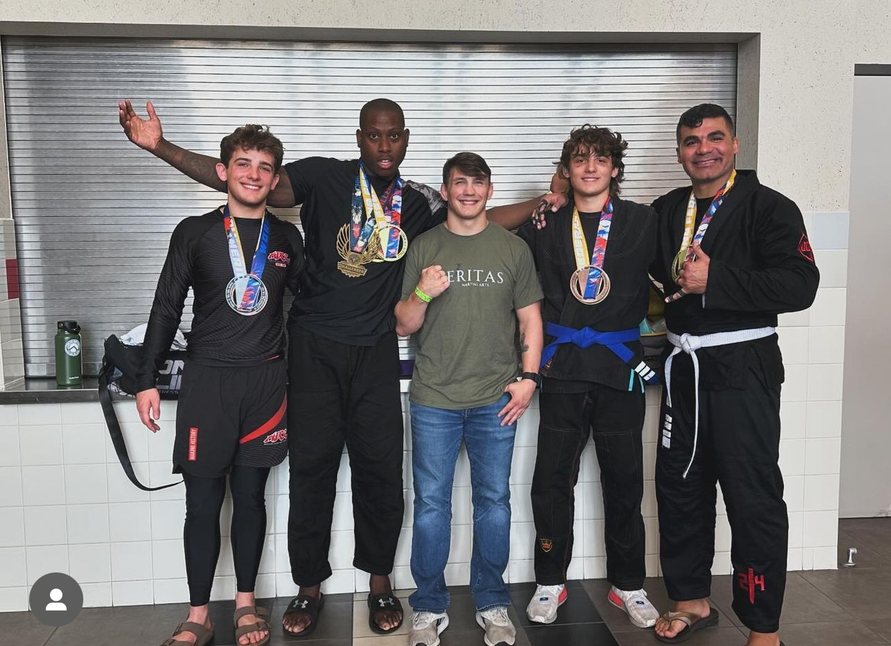 MENS JUJITSU PROGRAM